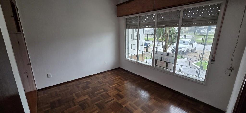 SEÑADA PH PLANTA BAJA - SOBRE AVENIDA, 2 DORMITORIOS + PATIO
