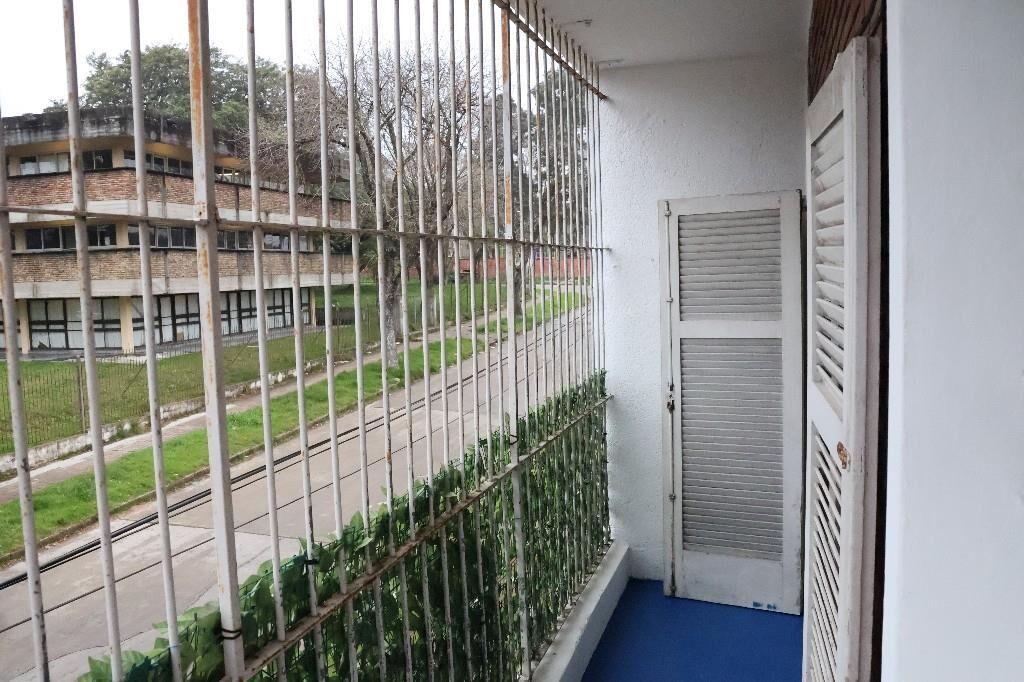 Alquiler Apartamento 2 Dormitorios Con Balcón (esq. Av. Gral
