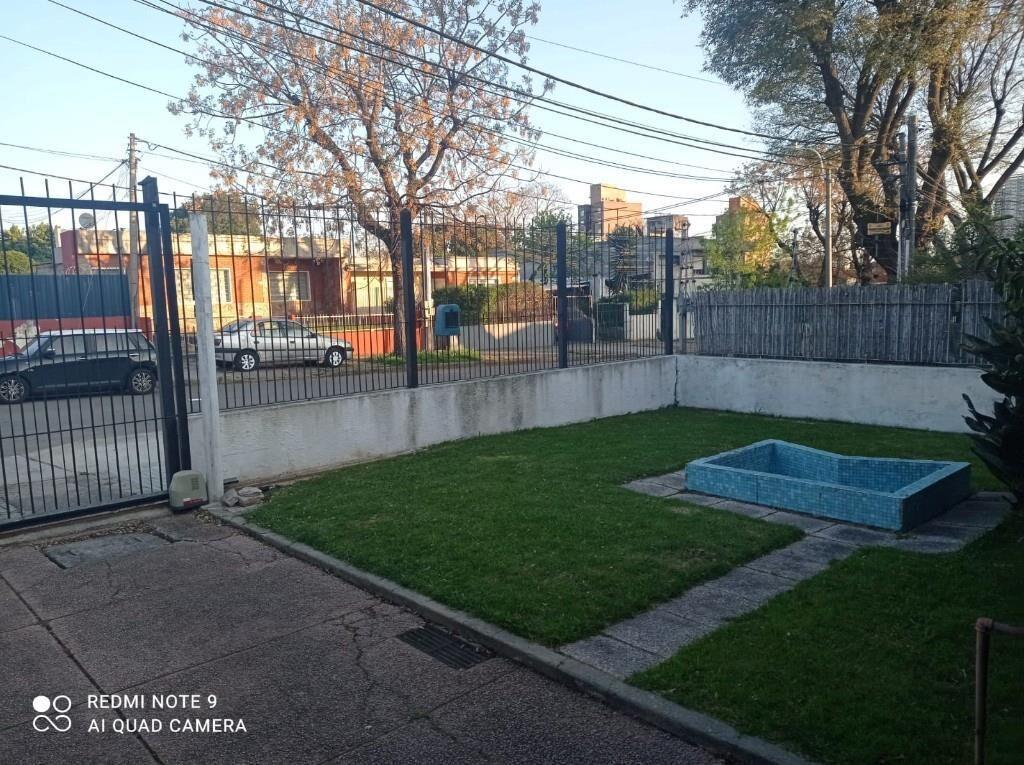 IMPERIAL VENDE  INVERSORES..CASA RECICLAR 4 DORM. 600 MTRS