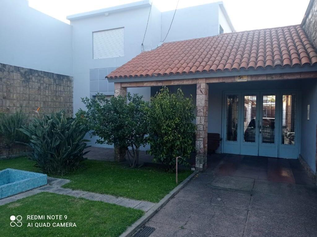 IMPERIAL VENDE  INVERSORES..CASA RECICLAR 4 DORM. 600 MTRS