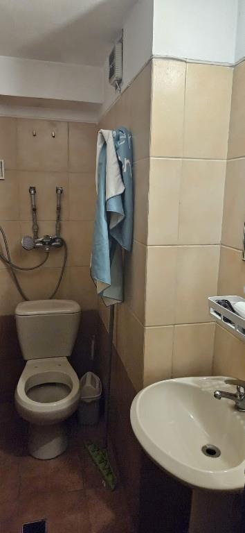 ALQUILER OFICINA EN TRES CRUCES
