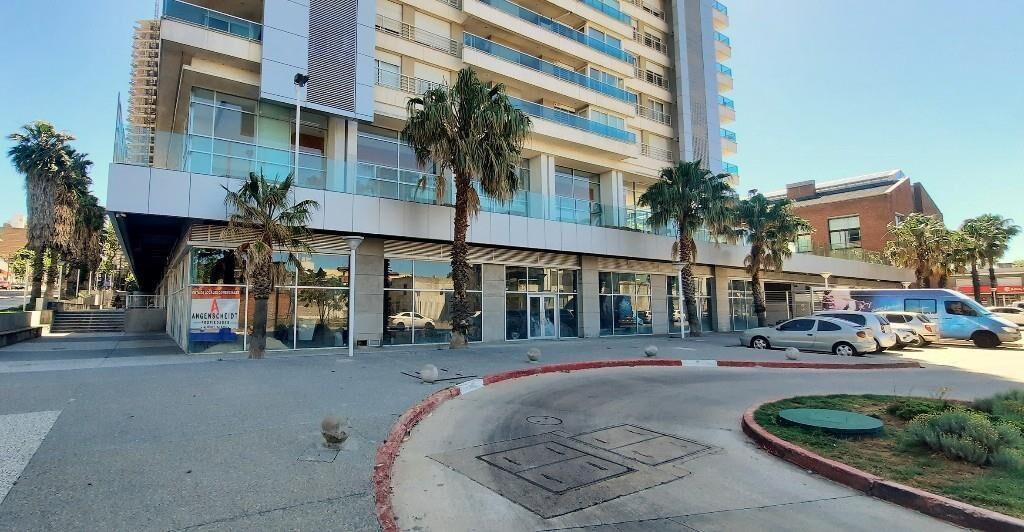 DIAMANTIS PLAZA – VENTA DE LOCAL COMERCIAL