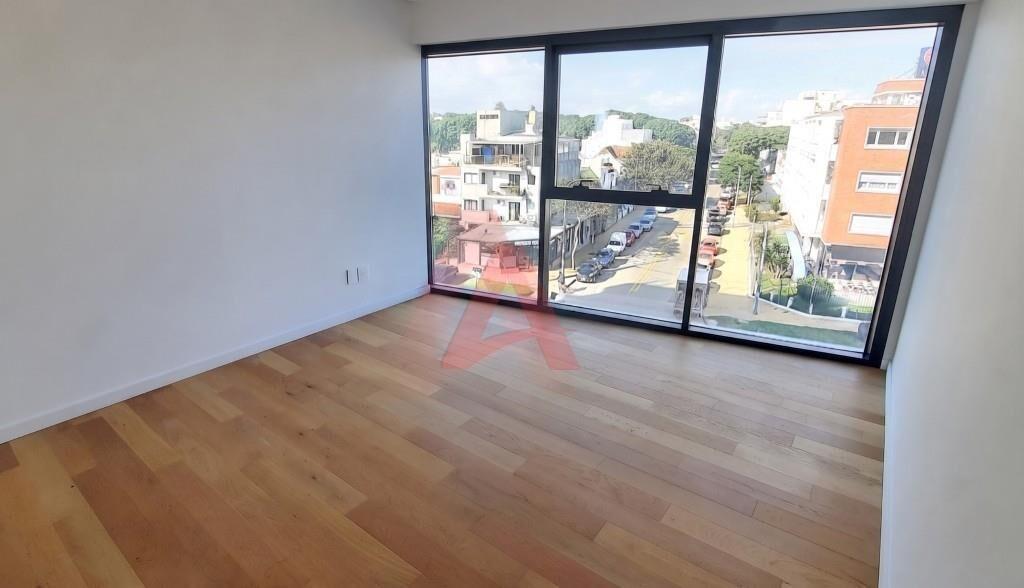 TORRE ARENAS - APARTAMENTO DE 3 DORMITORIOS - FRENTE AL MAR