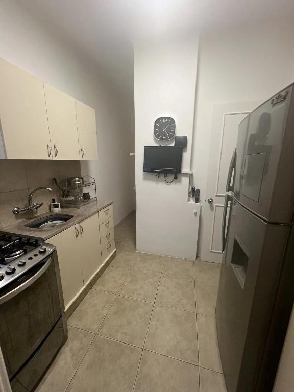 Se Alquila Impecable Apto 2 dorm Zona Centro Calle Mercedes