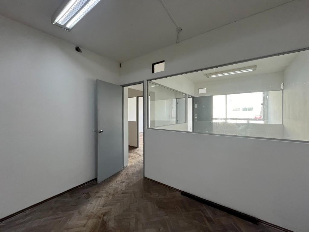 DIRI CERRITO Y TREINTA Y TRES - MUY BUEN PUNTO - 81m2
