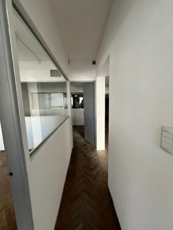DIRI CERRITO Y TREINTA Y TRES - MUY BUEN PUNTO - 81m2