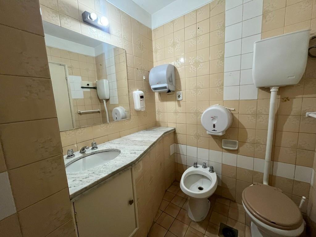 DIRI CERRITO Y TREINTA Y TRES - MUY BUEN PUNTO - 81m2