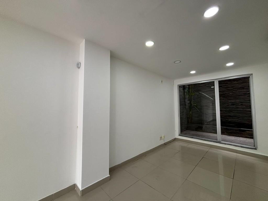 DIRI LOCAL A LA CALLE C/SHOW ROOM Y 1 PRIVADO 47m2