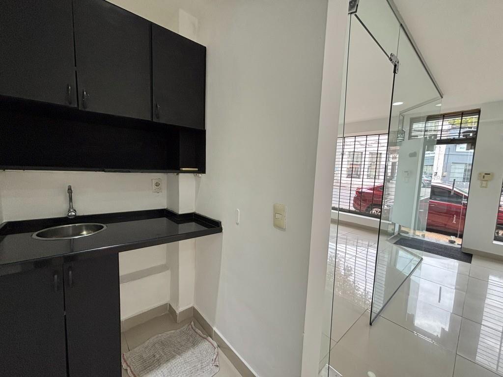 DIRI LOCAL A LA CALLE C/SHOW ROOM Y 1 PRIVADO 47m2