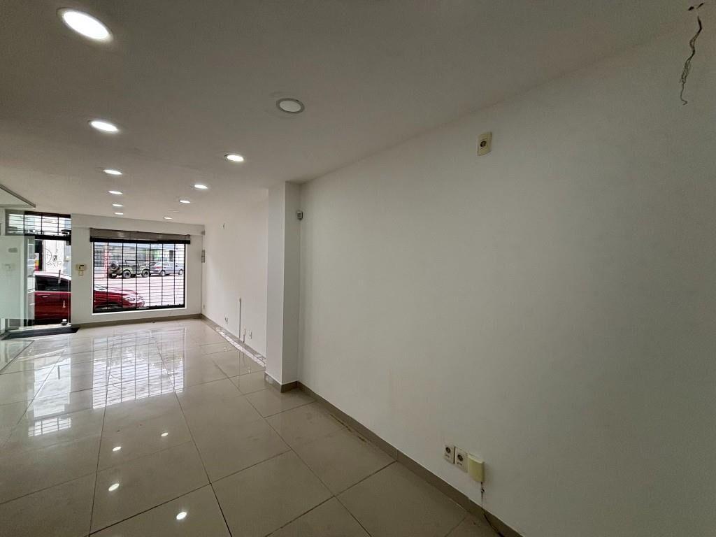 DIRI LOCAL A LA CALLE C/SHOW ROOM Y 1 PRIVADO 47m2