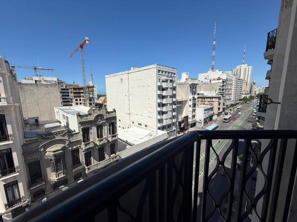 DIRI 18 Y MINAS - ESQUINA - 92M2 + BALCONES