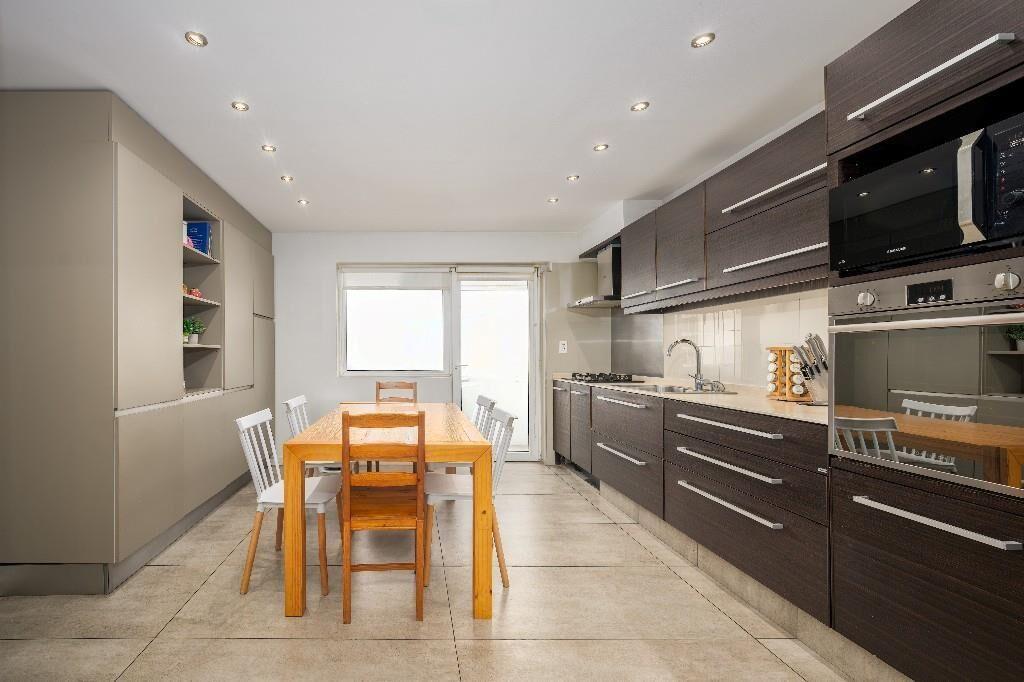 Dueño Vende Divino apartamento 3 dorm pasos de Pza Gomensoro