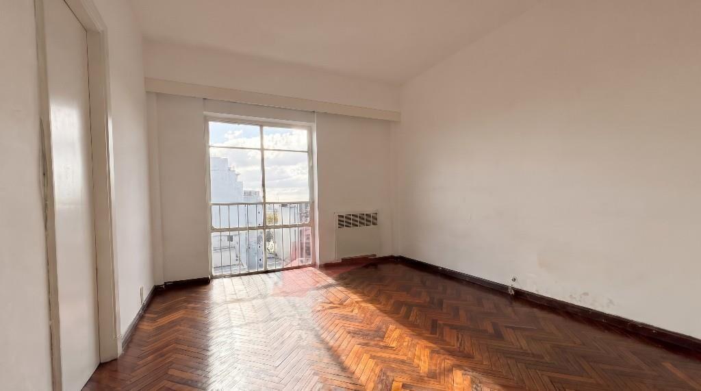 CORDON – VENTA DE APARTAMENTO DE 3 DORMITORIOS CON GARAJE
