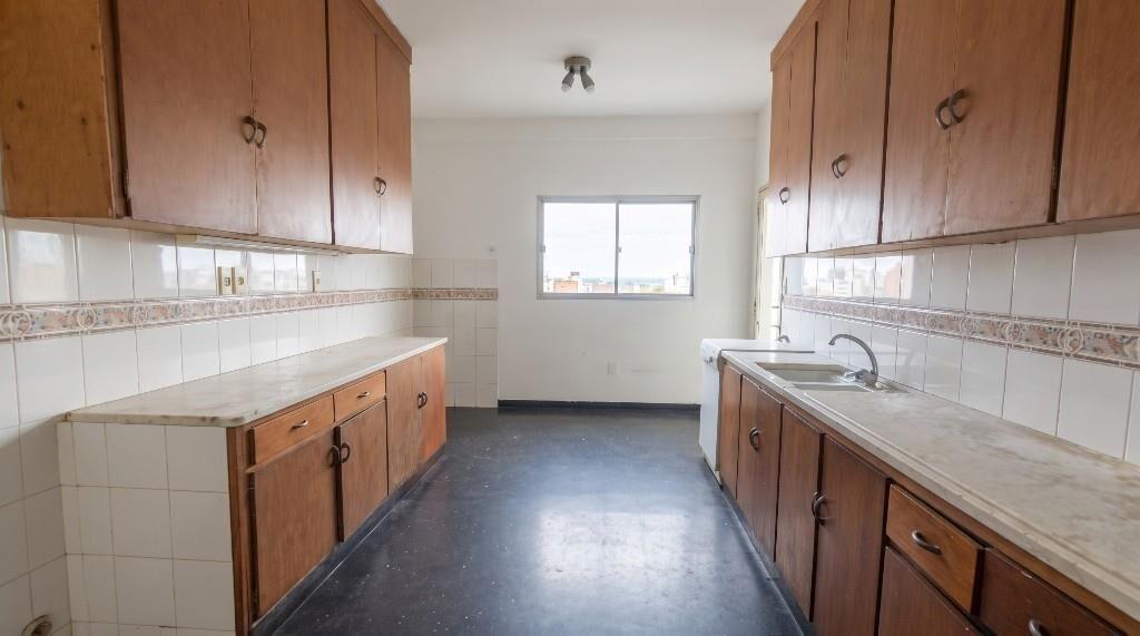 CORDON – VENTA DE APARTAMENTO DE 3 DORMITORIOS CON GARAJE