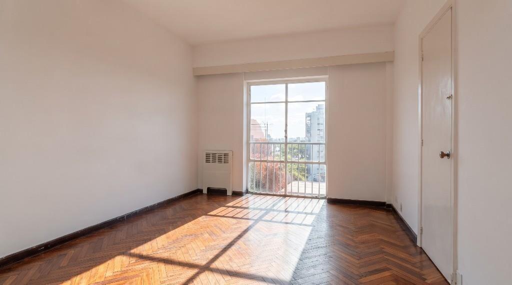 CORDON – VENTA DE APARTAMENTO DE 3 DORMITORIOS CON GARAJE