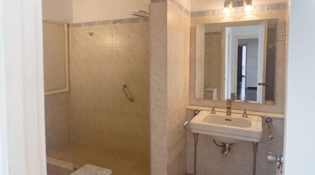 CORDON – VENTA DE APARTAMENTO DE 3 DORMITORIOS CON GARAJE
