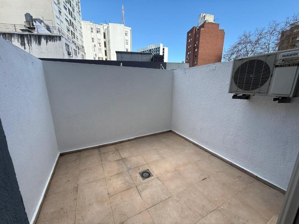 IDEAL MONOAMBIENTE CON PATIO A MTS TERMINAL TRES CRUCES!