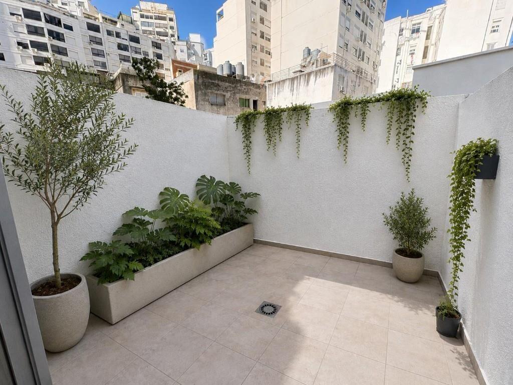 IDEAL MONOAMBIENTE CON PATIO A MTS TERMINAL TRES CRUCES!