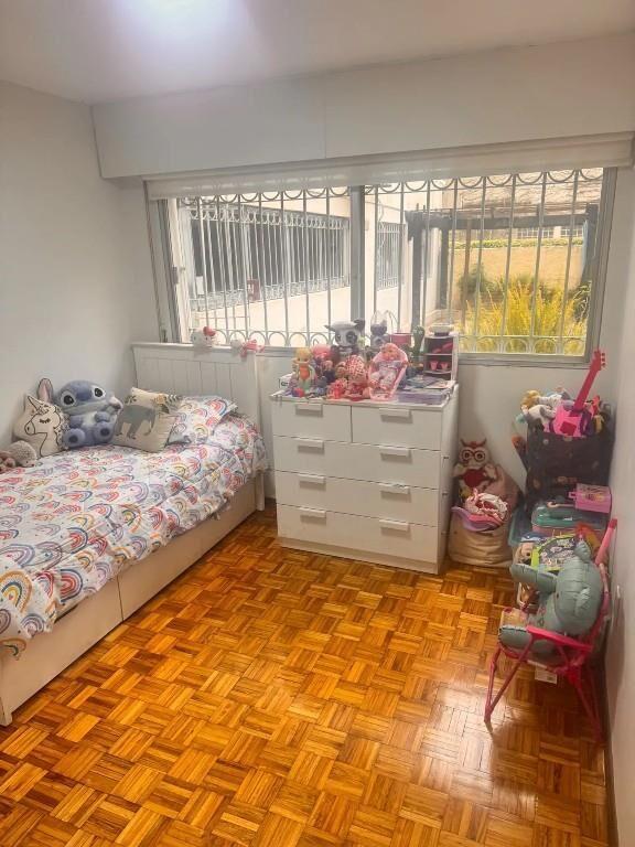 Se vende apto de 4 dormitorios 4 baños, Garaje, Pocitos
