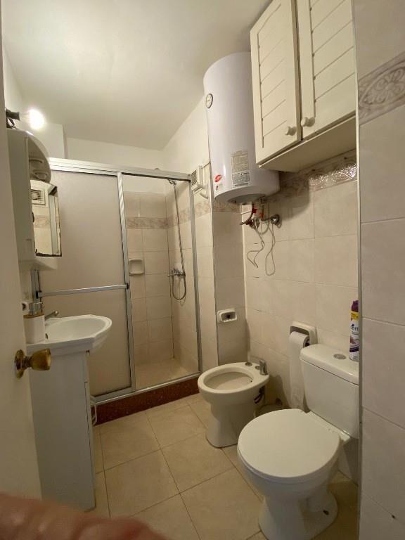 ALQUILER MONOAMBIENTE CON BALCÓN - CENTRO | EQUIPADO