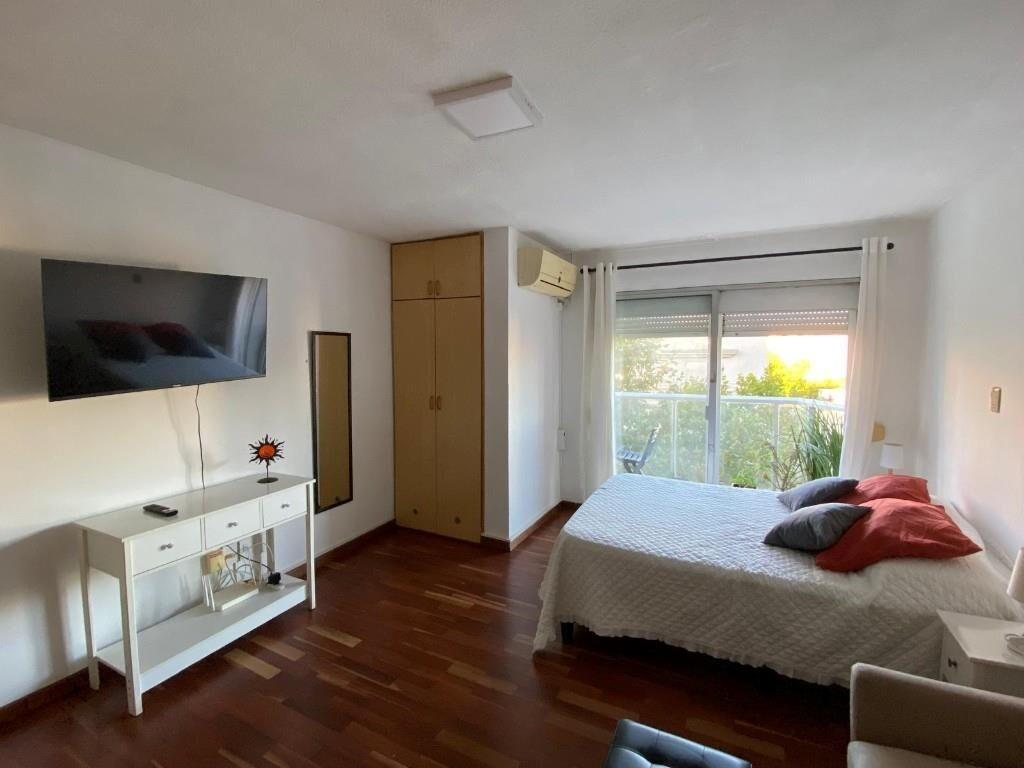 ALQUILER MONOAMBIENTE CON BALCÓN - CENTRO | EQUIPADO