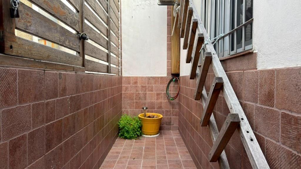 VENTA CASA 2 DORM.MALVIN CON AMPLIO GARAGE ARRASCAETA