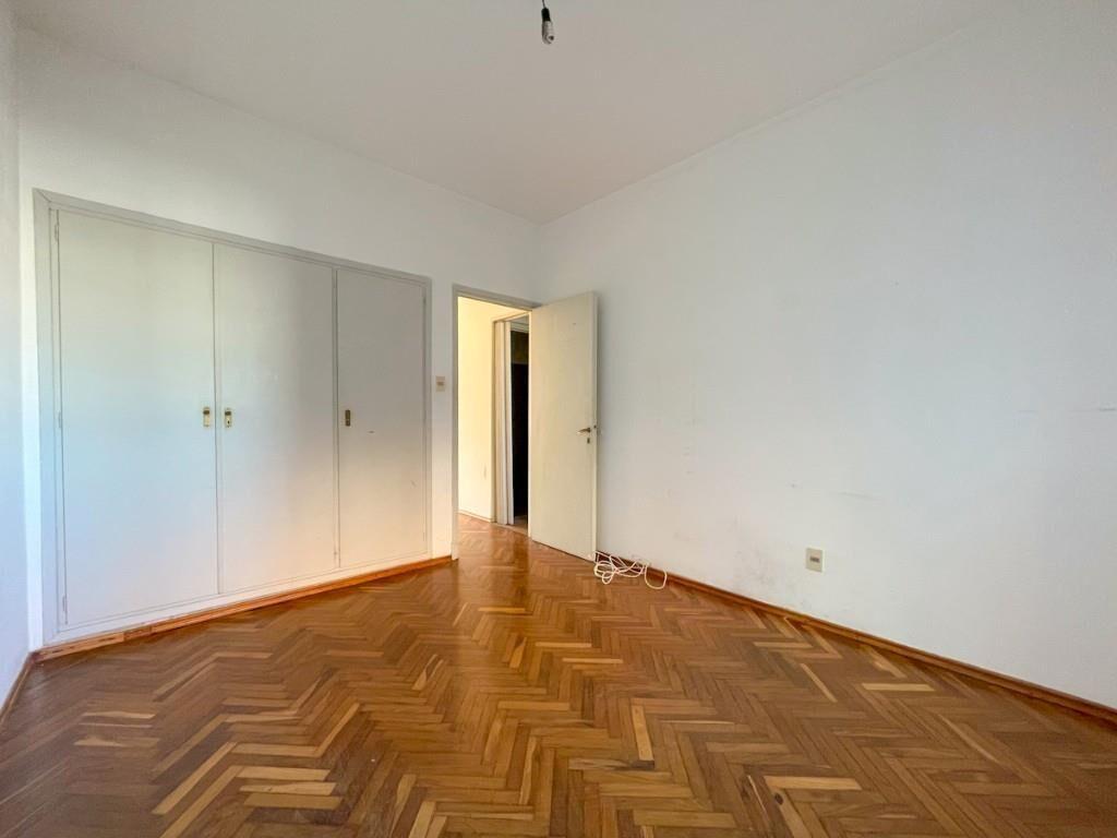 Apartamento En Venta, 3 Dormitorios, Piso 7, Aguada, Garage