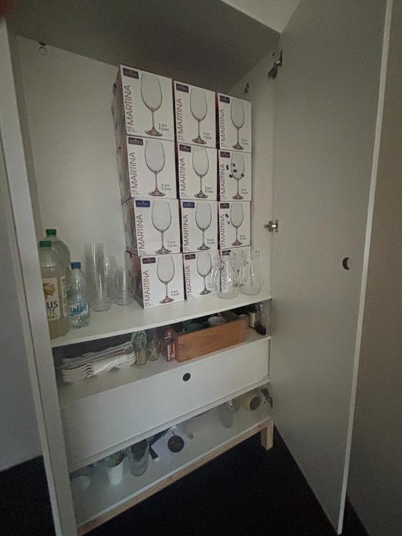 Venta de Vinacoteca en Local esquina en Cordón sur