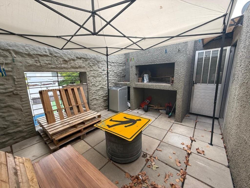 IDEAL INVERSORES! APTO DÚPLEX 1 DORM CON RENTA EN AGUADA