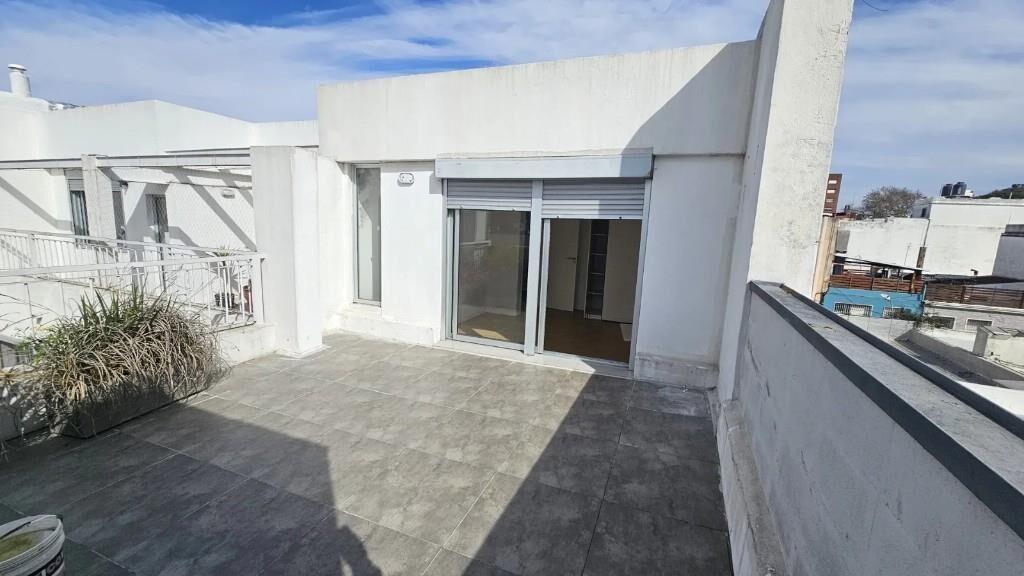 INCREÍBLE DÚPLEX EN ALQUILER CON TERRAZA USO EXCLUSIVO!