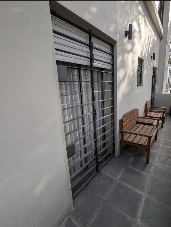 Benito Lamas, apto 2 dorm, y gge $ 40.000.-
