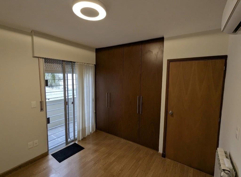 Benito Lamas, apto 2 dorm, y gge $ 40.000.-