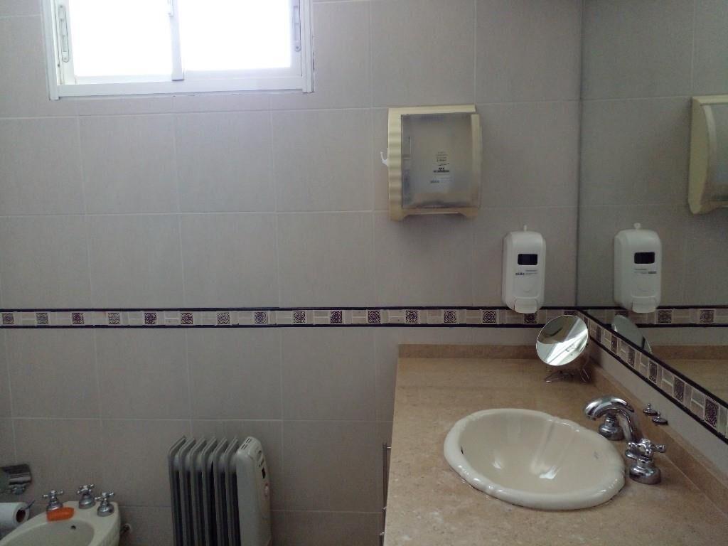 Venta con renta! apartamento de estilo sobre Plaza Cagancha