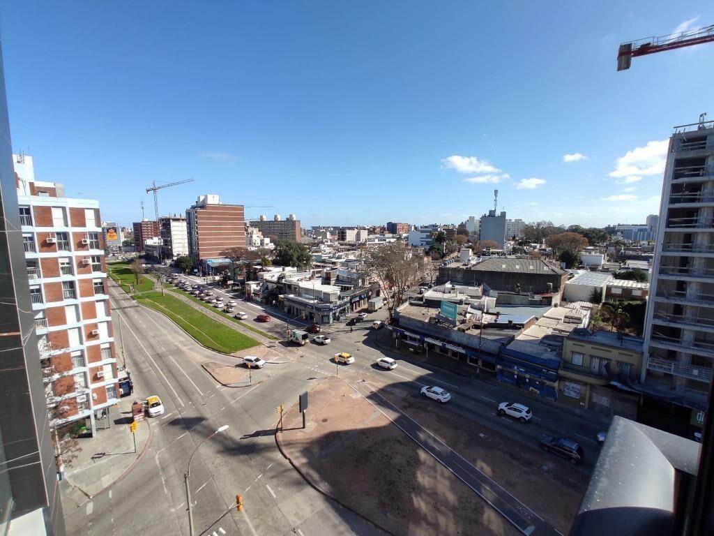 Venta Apartamento Monoambiente En Piso 10 Parque Batlle Omb