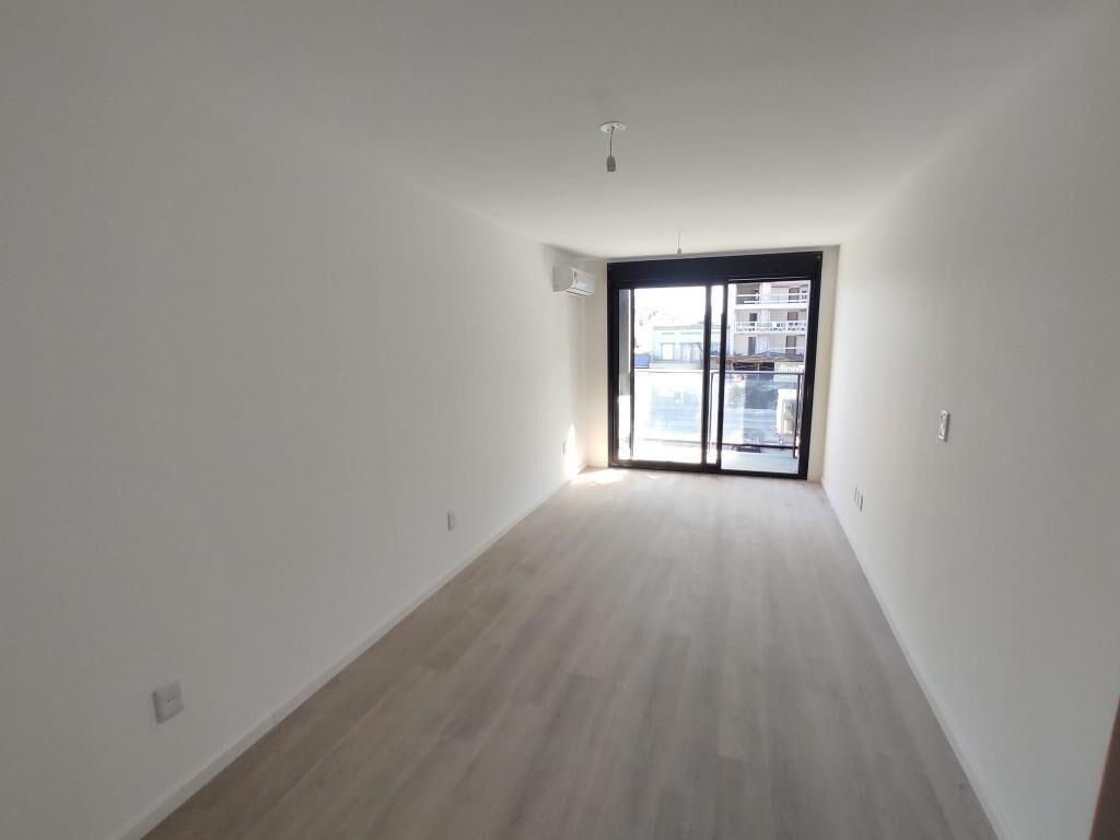 Venta apartamento 2 dormitorios cocina definida 80 mts2 Par