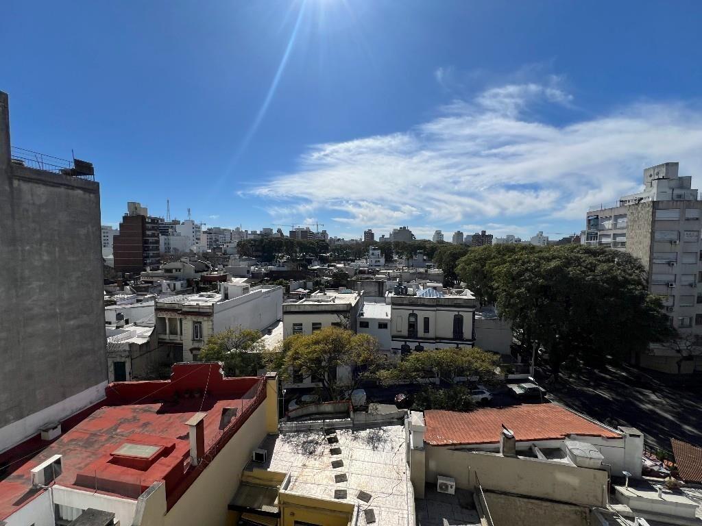 VENTA 2 DORMITORIOS 1 BAÑO TOTALMENTE RECICLADO
