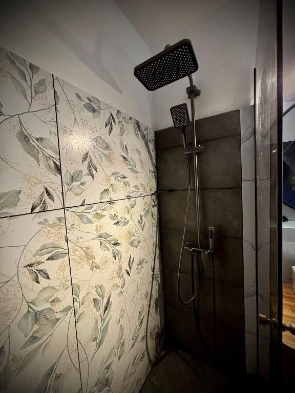 Se Alquila - Malvin Alto -3 Dormitorios 1 baño Semi-amoblado