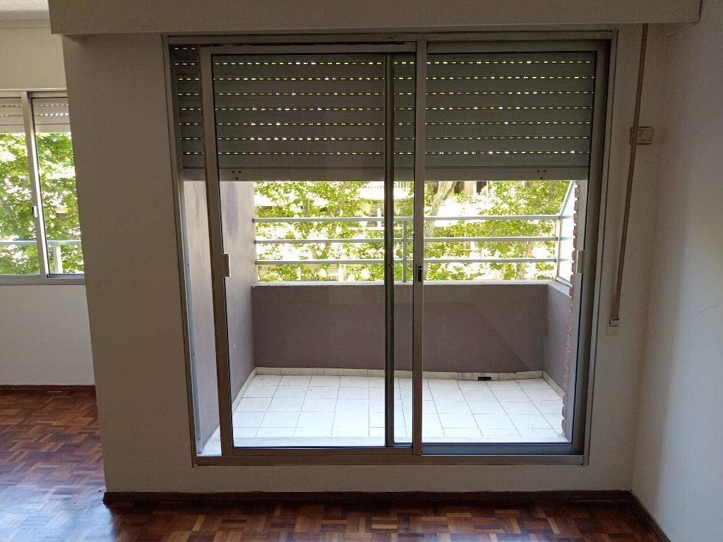 Alquiler Pocitos Bto. Blanco Monoambiente amplio terraza