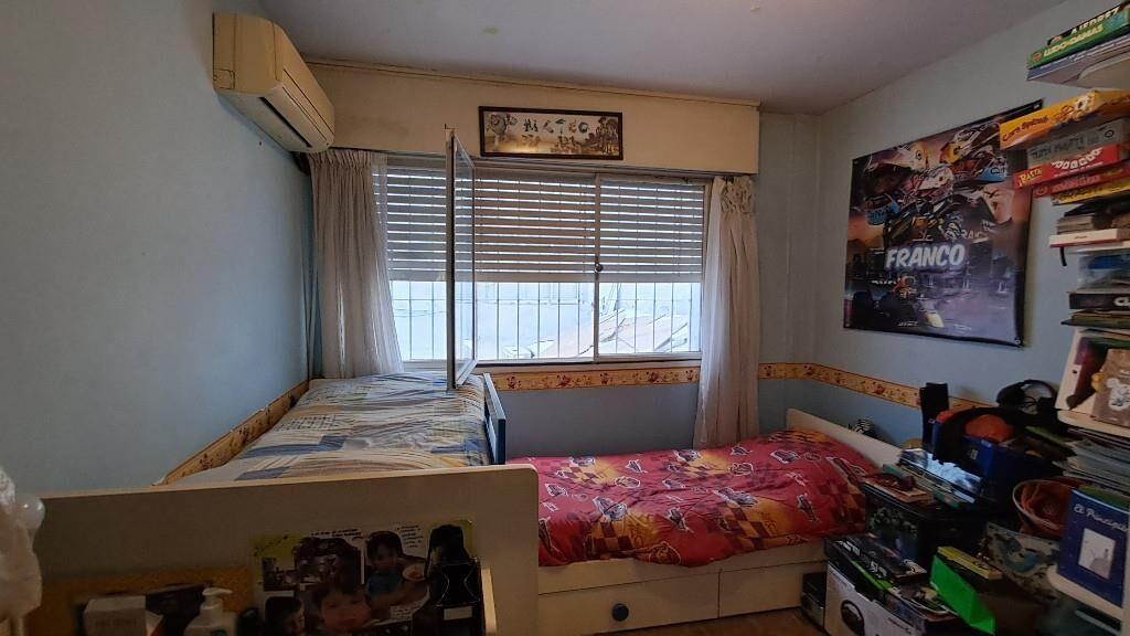 Estratégico Apartamento con garage sobre peatonal