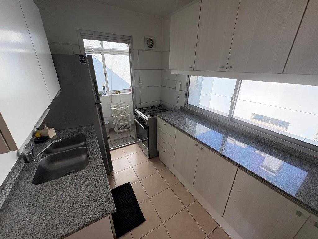 IDEAL PENTHOUSE AMUEBLADO CON TERRAZA Y GGE EN TRES CRUCES!