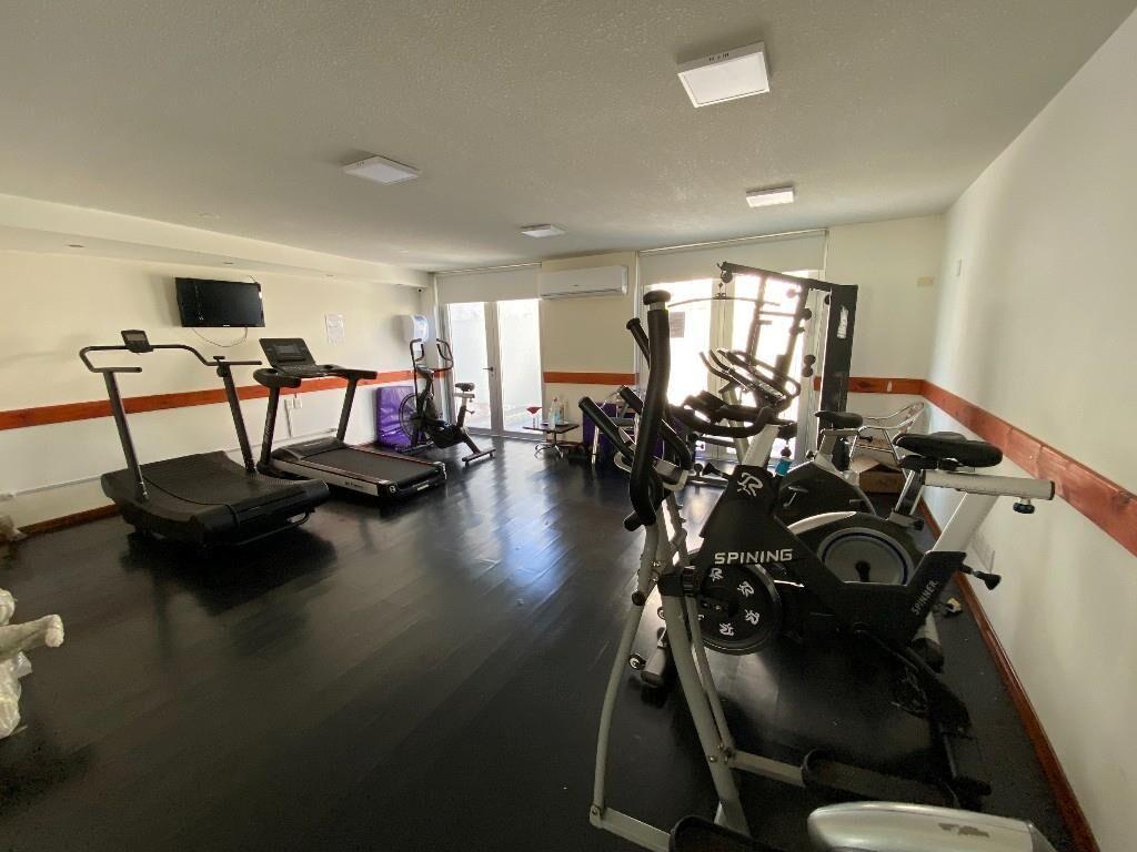 IDEAL PENTHOUSE AMUEBLADO CON TERRAZA Y GGE EN TRES CRUCES!