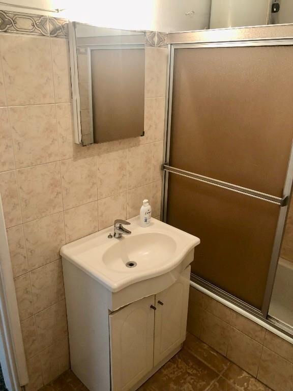 DUEÑO ALQUILA APARTAMENTO , 2 DORMITORIOS EXCELENTE ZONA!!!