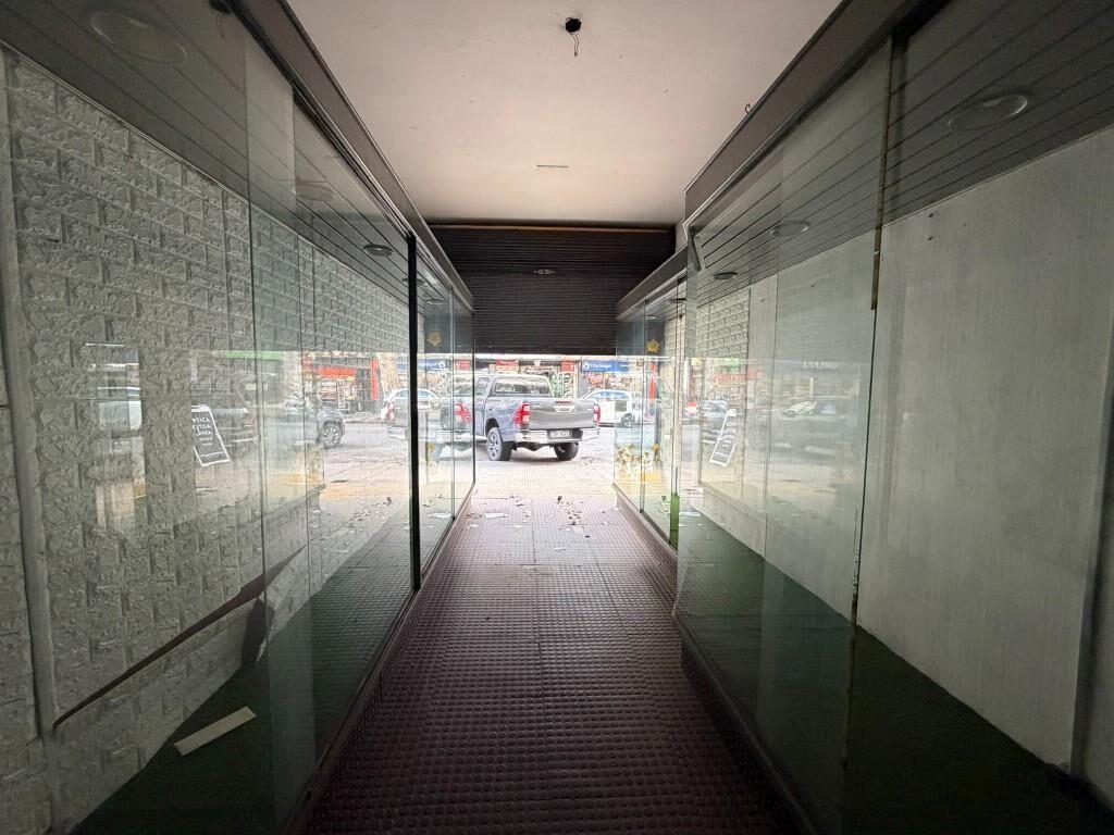 DIRI CONVENCION ENTRE 18 Y COLONIA - 130M2 EN 2 PLANTAS