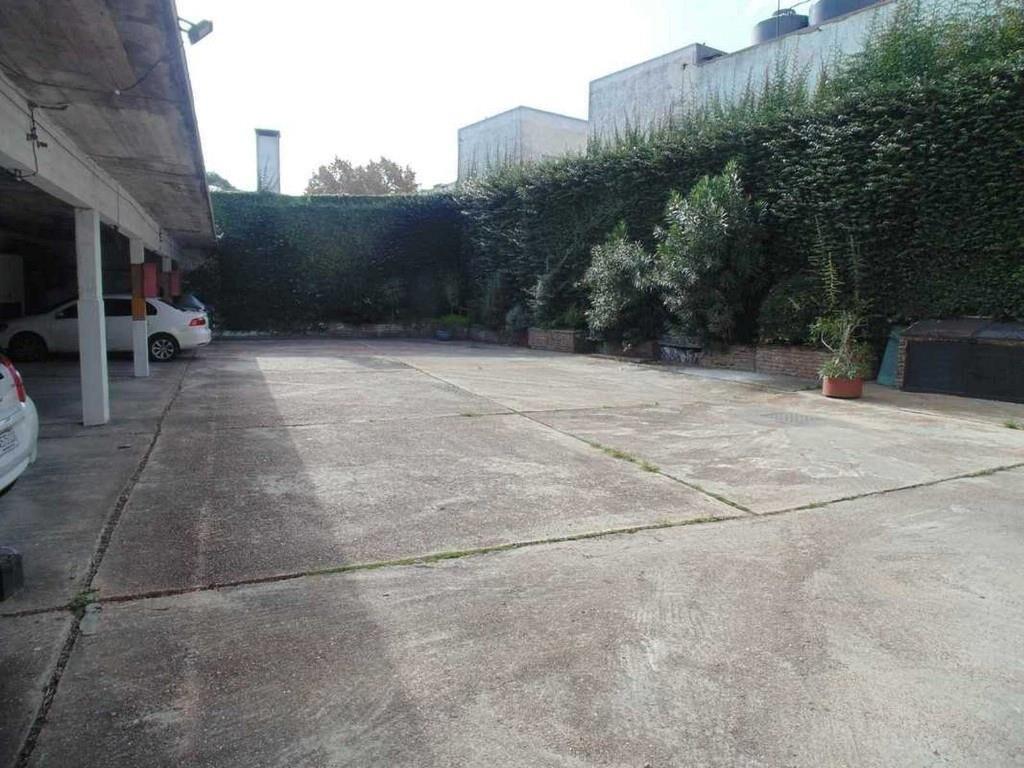 PISO ALTO C/VISTA DESPEJADA 1 O 2 DORM. Y GGE. G.COM BAJOS!