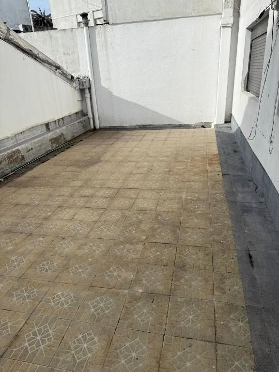 Gran ubicacion,patio, sobre avenidas, oportunidad