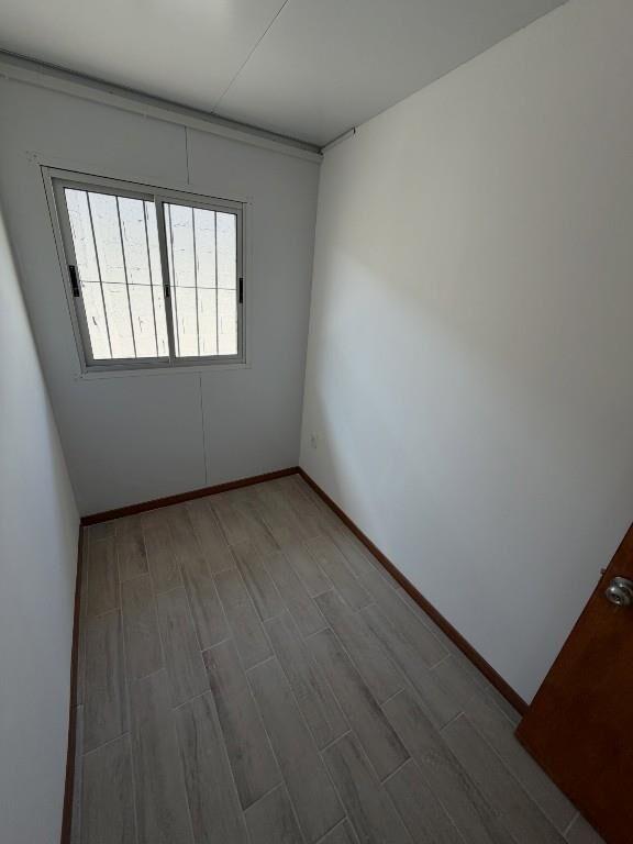 Oportunidad a estrenar, a pocas cuadras de varela, patio