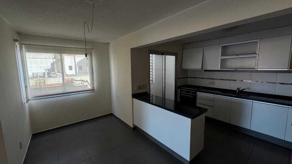 ALQ APTO : 110 m², 3 dormitorios, 3 baños y garaje doble