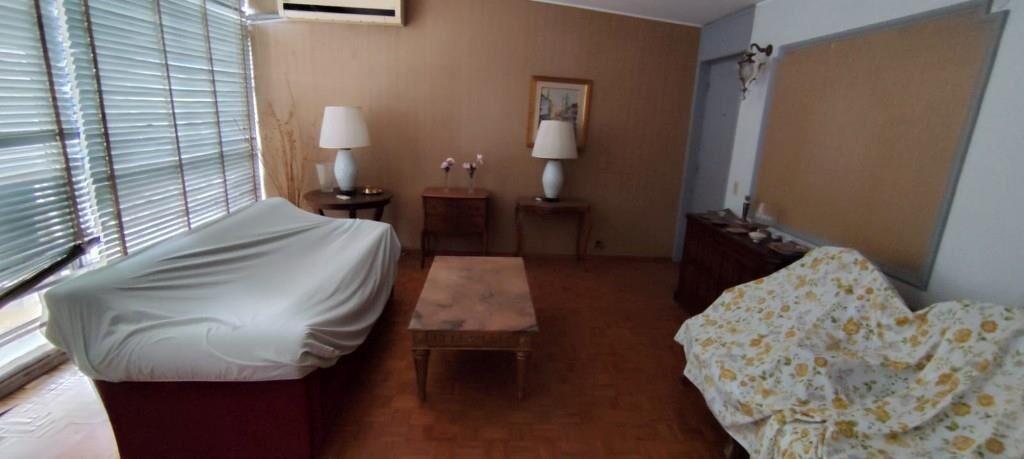PASOS PZA VARELA, PISO ALTO, CATEGORIA, 128 M2 EDIF.!!!