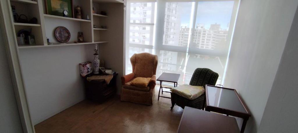 PASOS PZA VARELA, PISO ALTO, CATEGORIA, 128 M2 EDIF.!!!