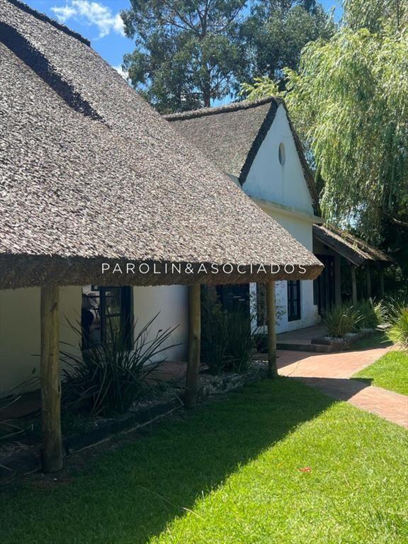 Amplia casa a la venta en Punta del Este de 6 en